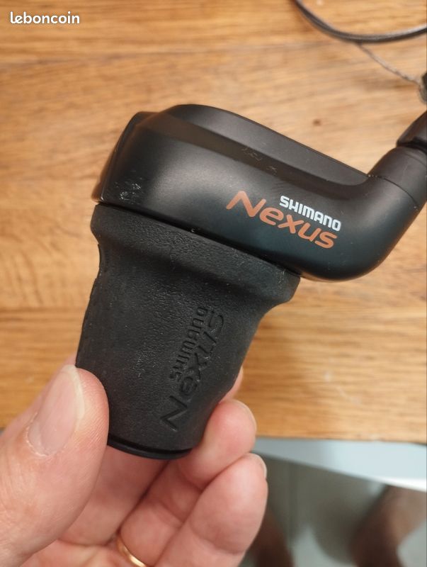Manette City Compatible Shimano Nexus 7V. Avec Indicateur Manette City Compatible Shimano Nexus 7V. Avec Indicateur