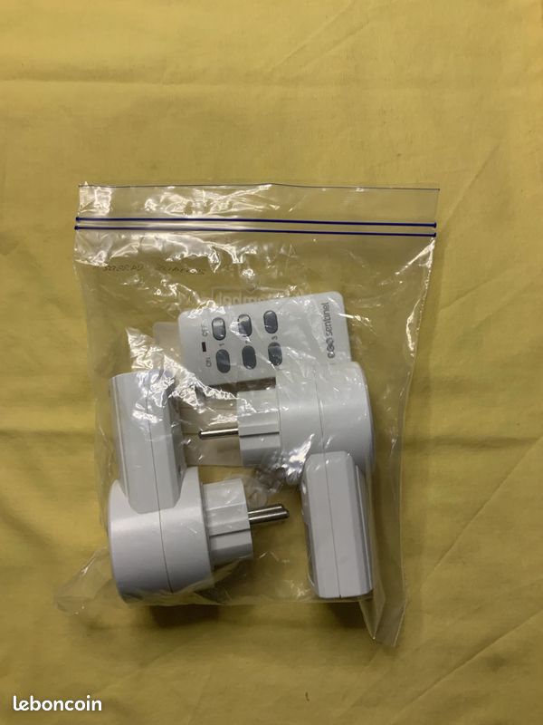 Lot 5 prises télécommandées SCS + 2 Smart Plug Philips – 35 euros (image 5)