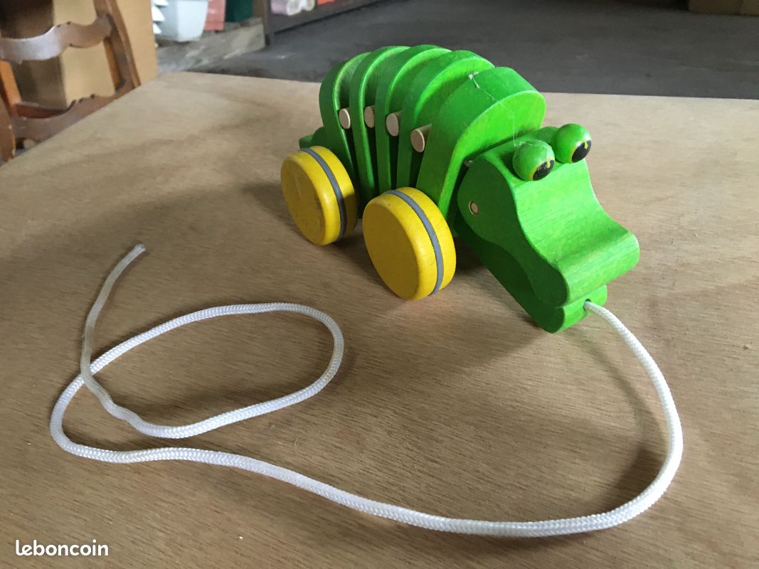 Croco à tirer en bois (image 1)