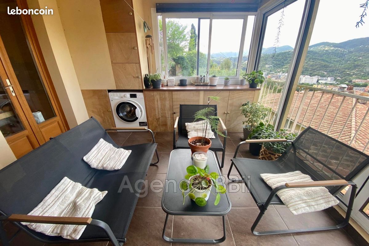 Appartement 4 pièces 84 m² · à La Trinité · 84 m² · 294 900 €