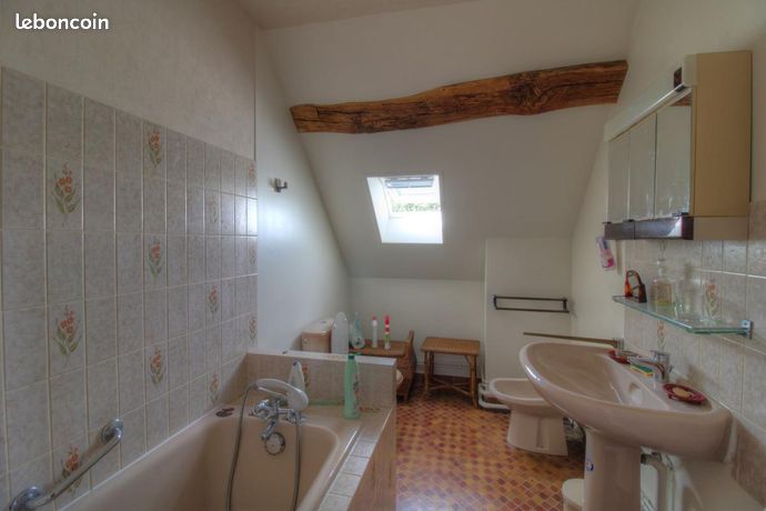 Maison a louer sainte-genevieve-des-bois - 6 pièce(s) - 226 m2 - Surfyn
