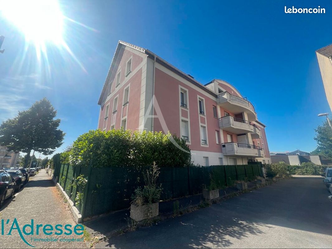 Appartement 3 pièces 60 m² · à Émerainville · 60 m² · 218 000 €