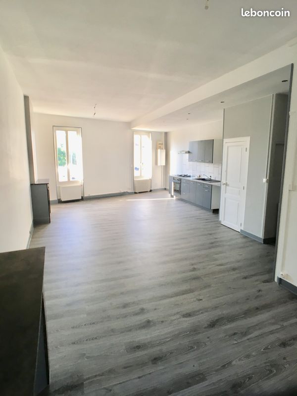 Appartement 4 pièces 100 m² · à Louhans · 100 m² · 650 €