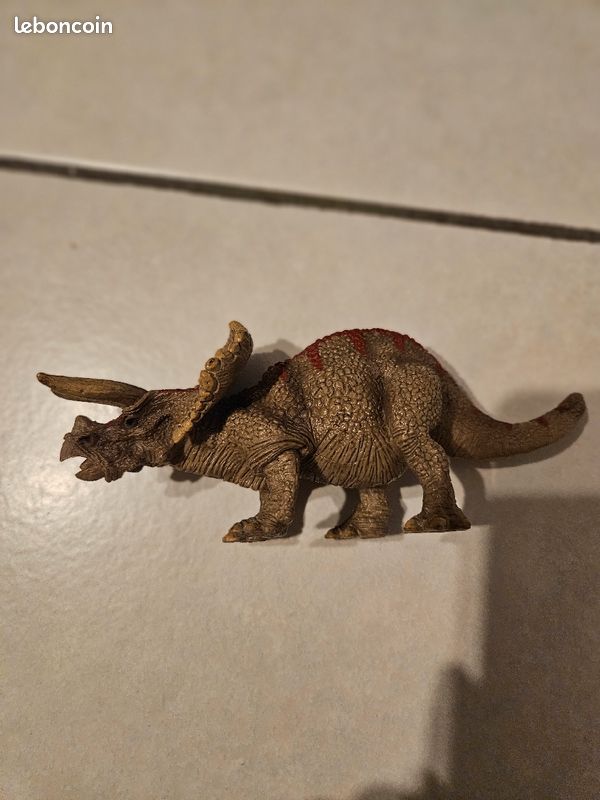 Figurine dinosaures (image 4)