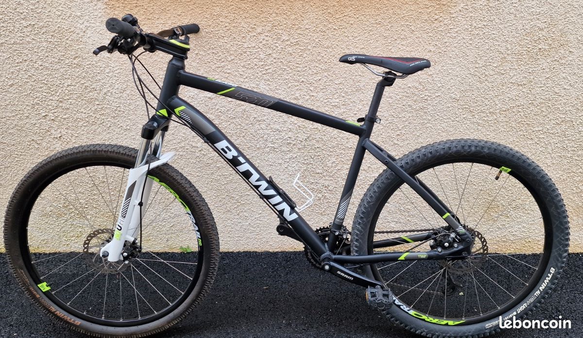 VTT Btwin Rockrider 520 pour homme (image 1)