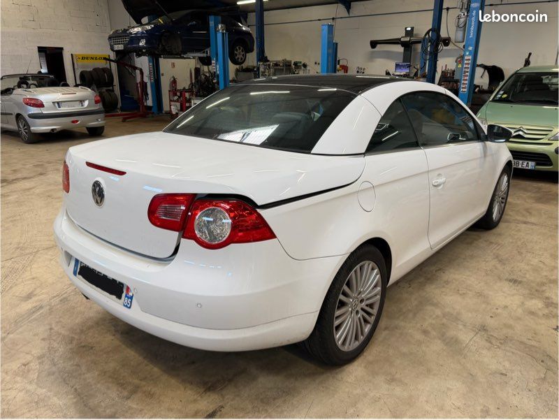 Volkswagen EOS 2.0 FSi 200 cv DS6 Carat Vente uniquement à marchands ou export (image 2)