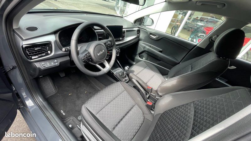 Kia Rio (image 3)