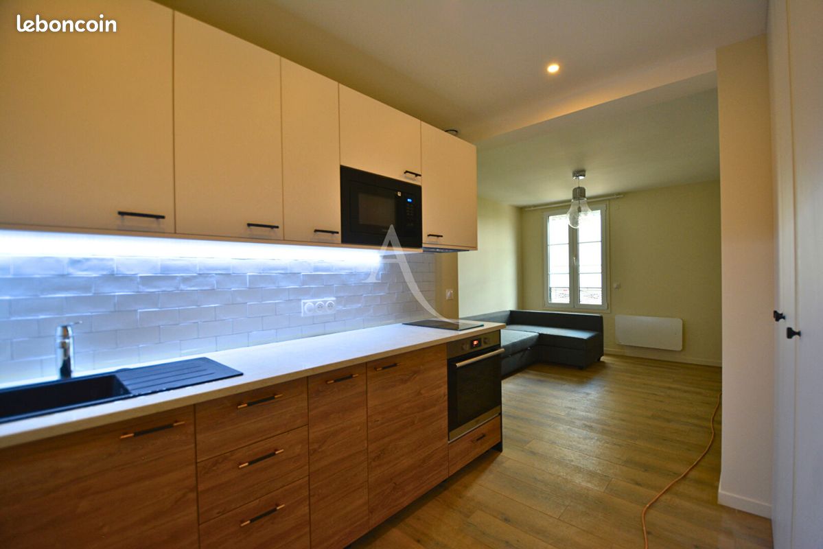 Appartement 1 pièce 24 m² · au Kremlin-Bicêtre · 24 m² · 890 €/mois