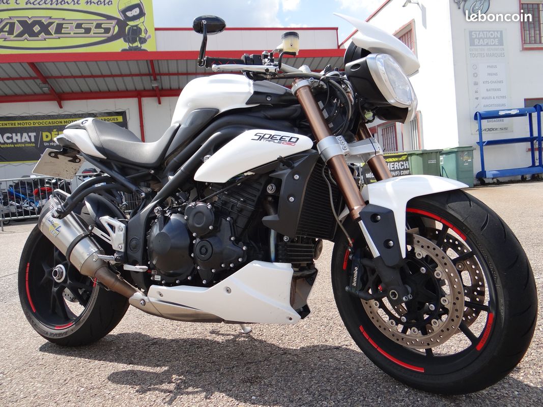 TRIUMPH 1050 SPEED TRIPLE Garantie 1an (image 1)