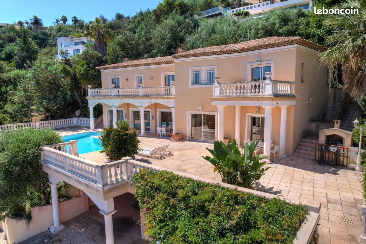 Maison 6 pièces 285 m² · à Mandelieu-la-Napoule · 285 m² · 1 800 000 €