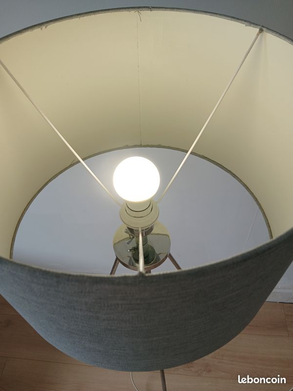 Lampe sur pieds (image 4)