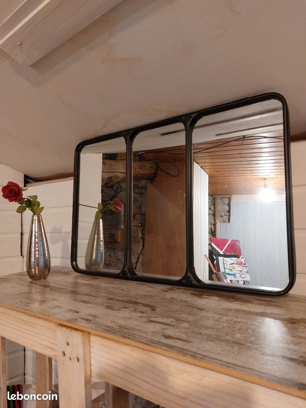 Miroir style industriel (image 1)