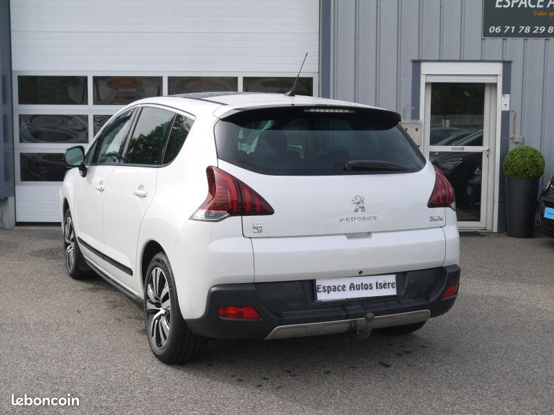 Peugeot 3008 HYBRID4 2.0 E-HDI FAP STYLE II ETG6 + ELECTRIC 37CH / ATTELAGE (image 6)