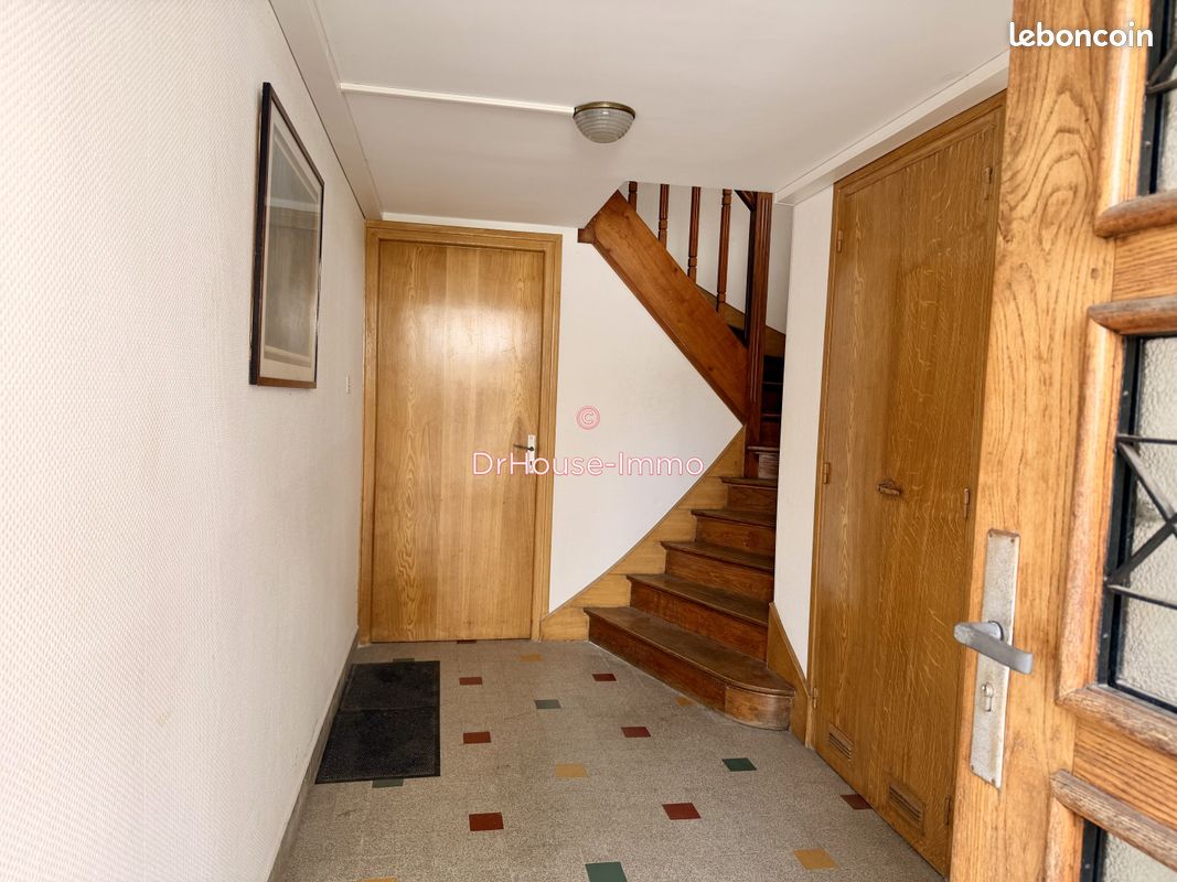 Immeuble 6 pièces 200 m² · à Brive-la-Gaillarde · 200 m² · 241 500 €