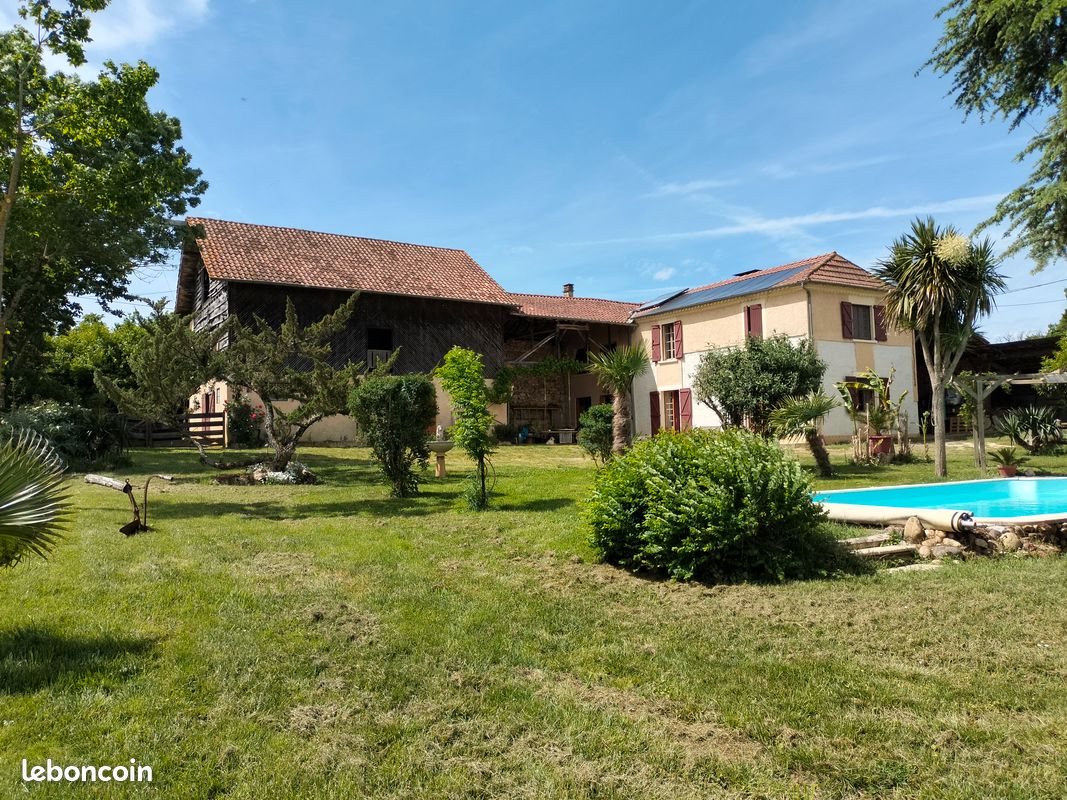 Maison 6 pièces 159 m² · à Sarraguzan · 159 m² · 541 000 €