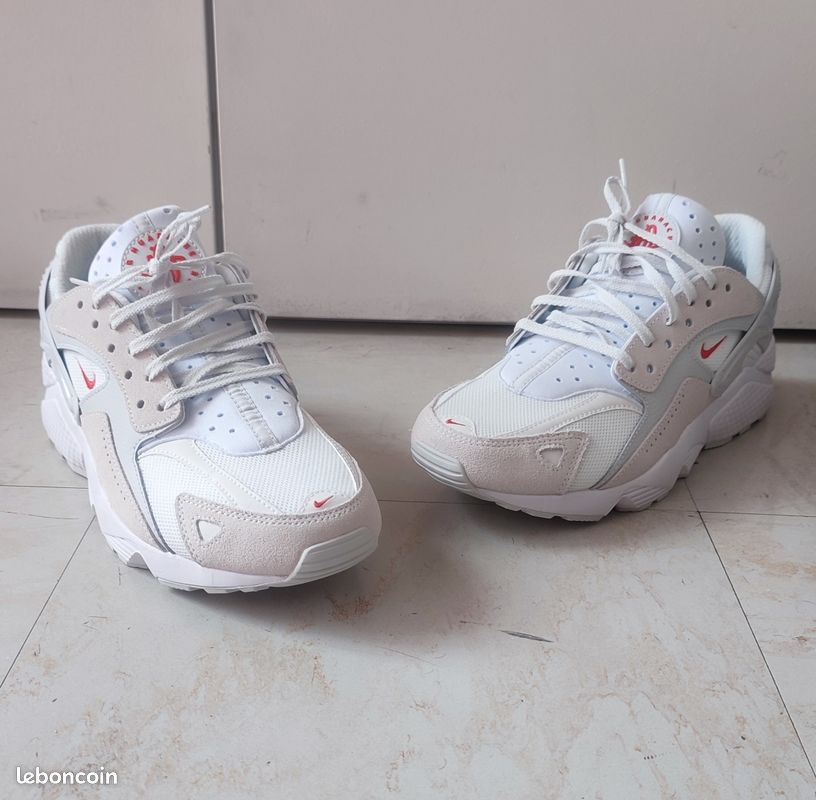 Sneaker Nike Huarache Lv Supreme Sepatu Nike Supreme X Louis