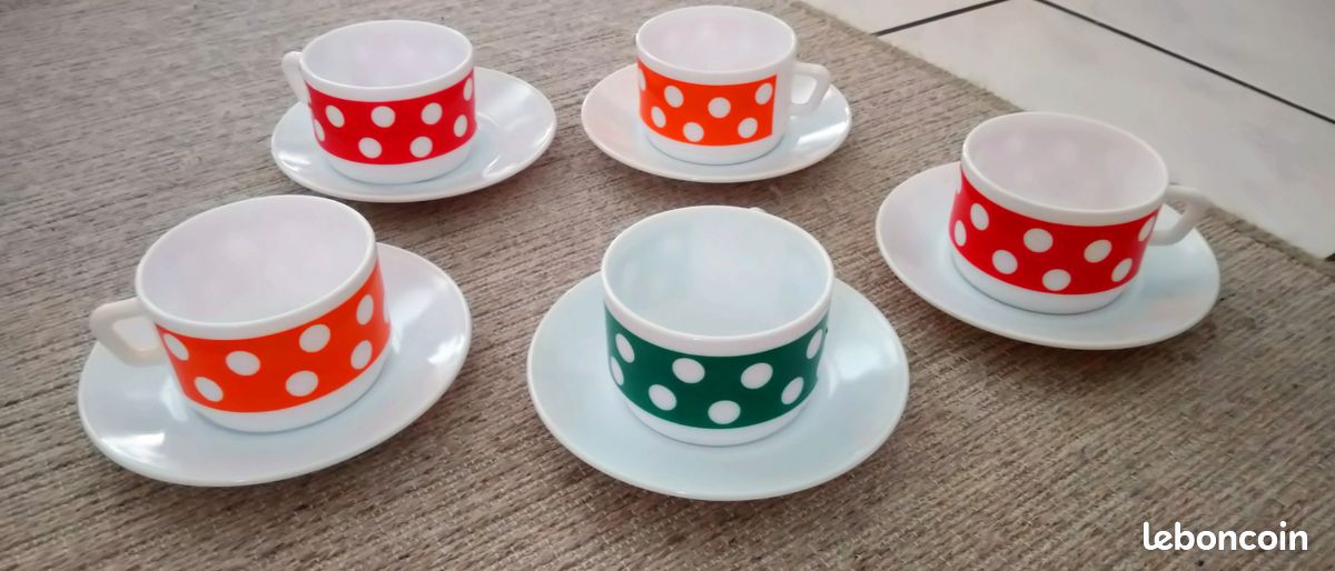 Grandes tasses en arcopal vintage (image 2)
