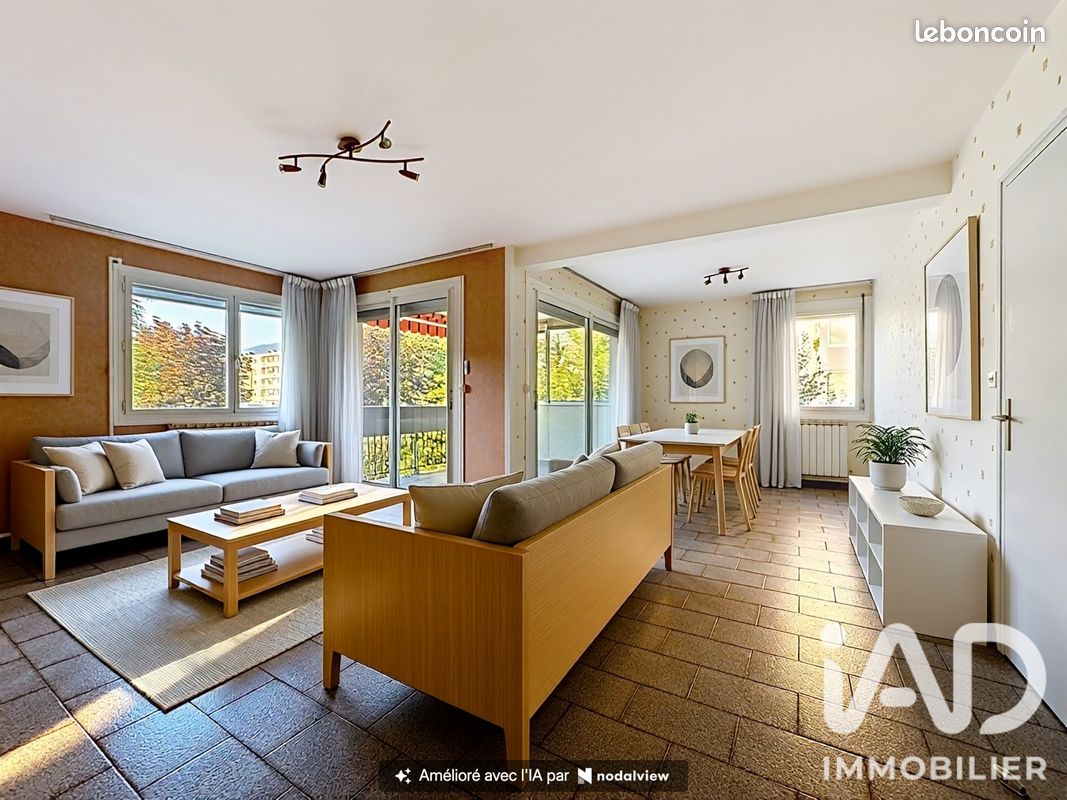 Appartement 4 pièces 99 m² · à Seyssinet-Pariset · 99 m² · 220 000 €