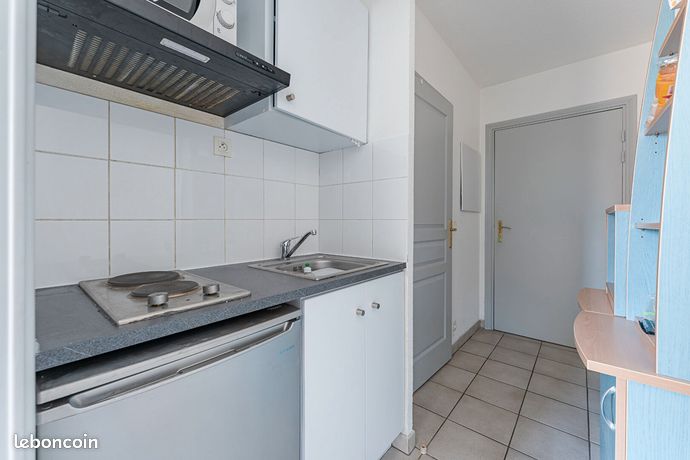Studio 1 pièce 19 m² — 4