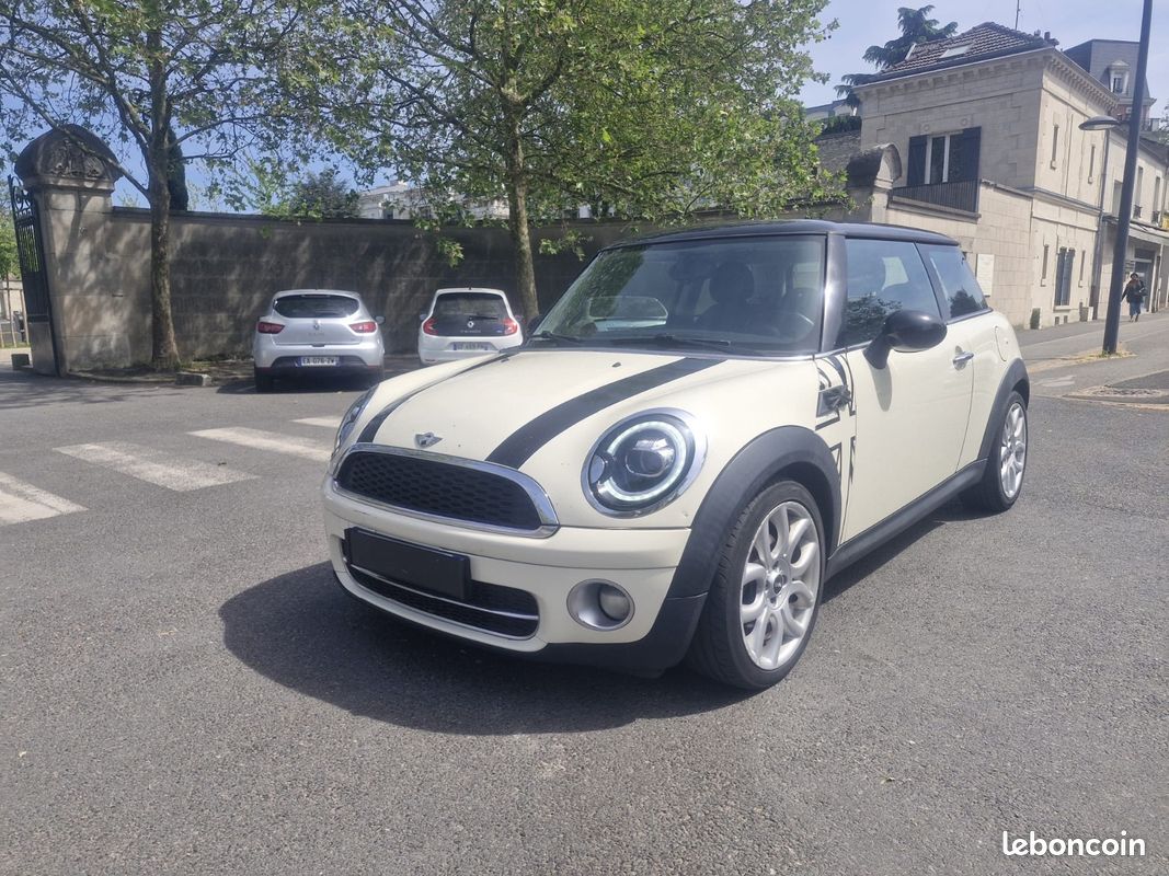 MINI HATCH R56 1.6 D - 110 Cooper (image 1)