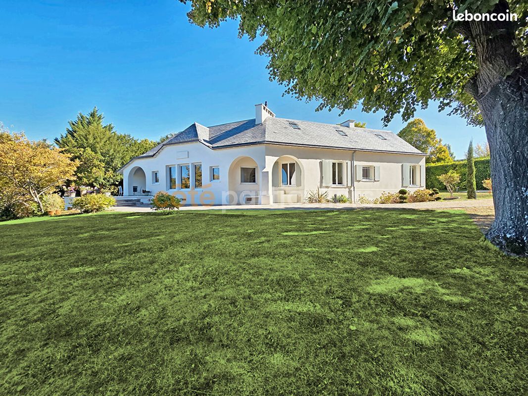 Maison 7 pièces 255 m² · à Vaux-sur-Seine · 255 m² · 987 000 €