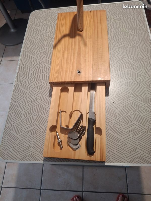 Support à jambon en bois (image 3)