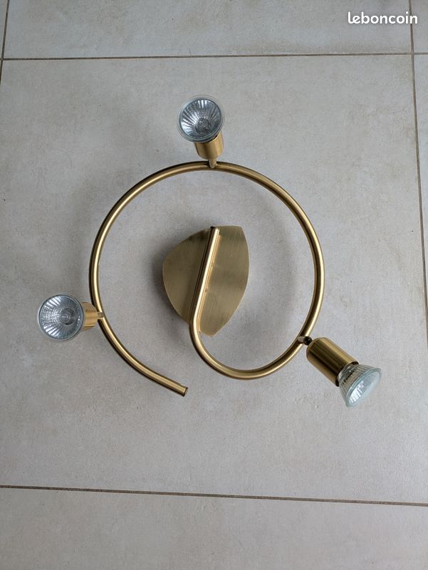 Plafonnier métal doré 3 lampes (image 1)