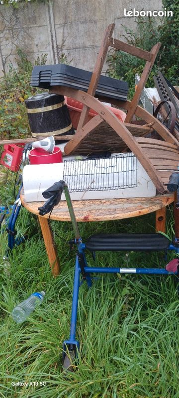 Vends divers objets chaises déco lustre cages frigo ect (image 2)