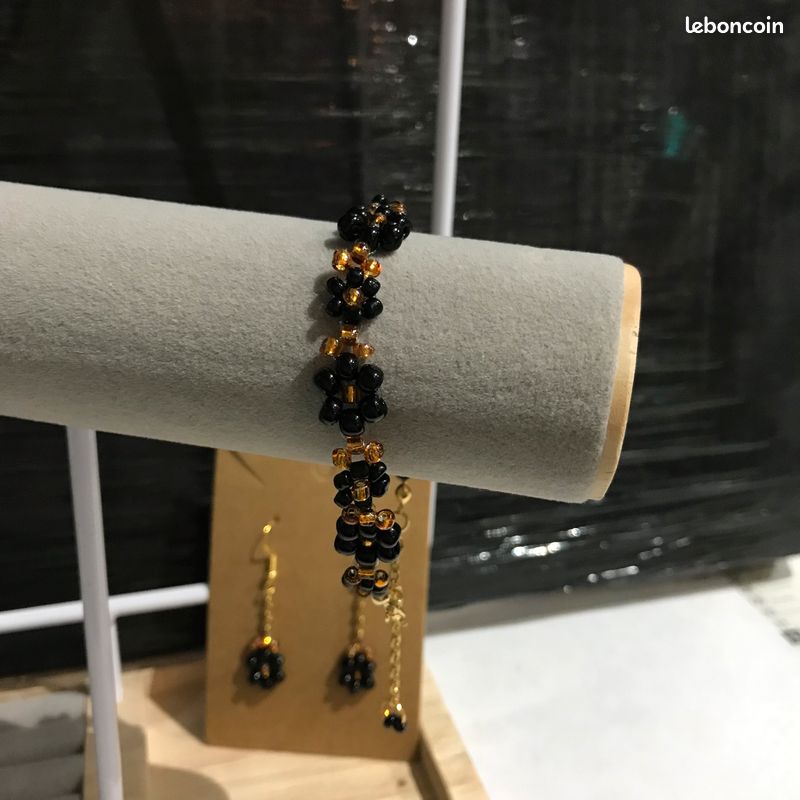 Parure bracelet et boucle d’oreille (image 1)