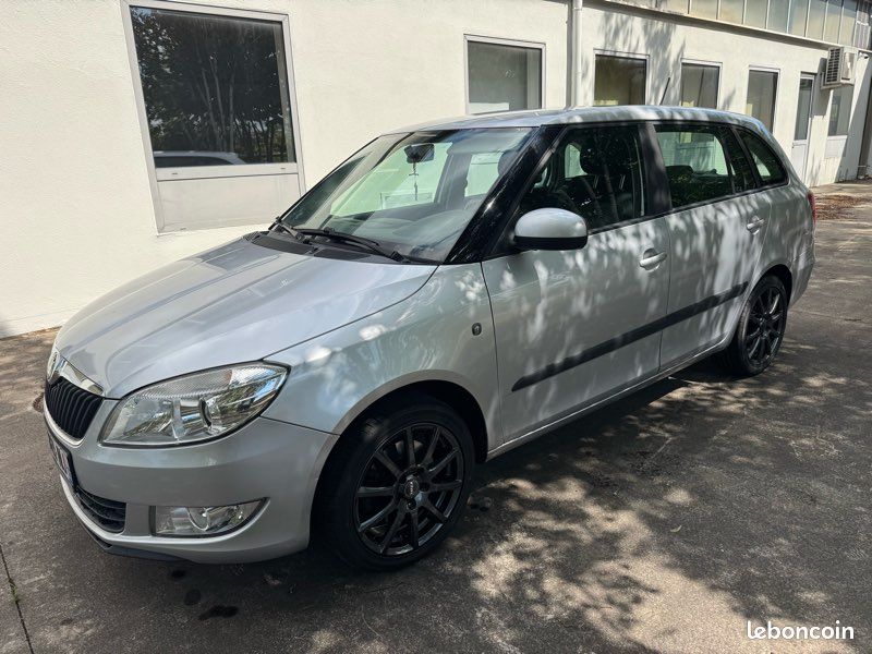 Skoda fabia combi 1.6 tdi 105 – entretien complet – prête à prendre la route (image 1)