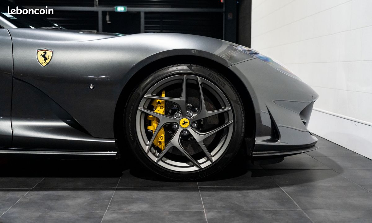 Ferrari 812 Superfast V12 6.5 800Ch – Origine France / Carbone Ext Int / Display / Volant Carbone / 1999 Euros/Mois (image 7)