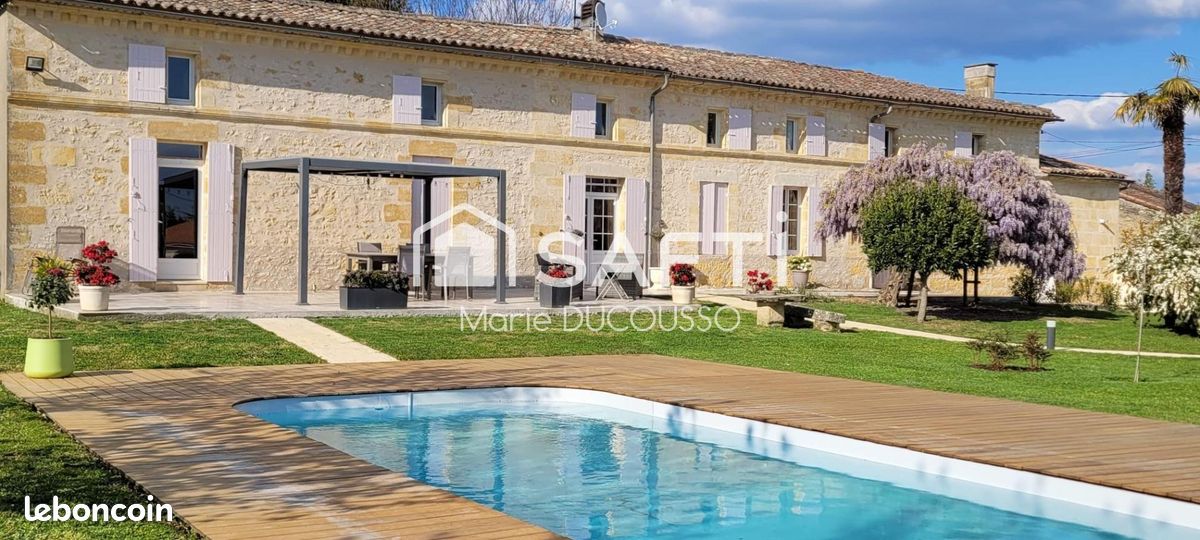 Propriété 10 pièces 364 m² (image 1)
