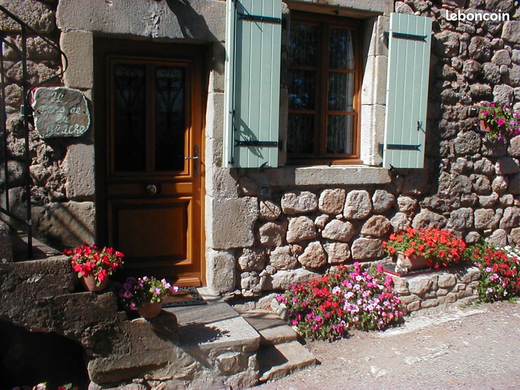 Appartement 3 pièces 56 m² · à Payzac · 56 m² · 700 €/mois