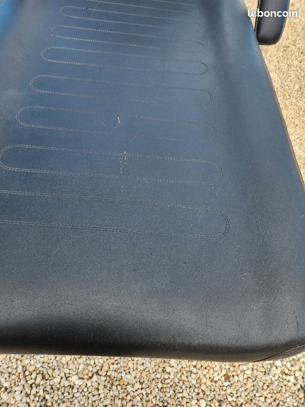 Table, fauteuil (image 16)