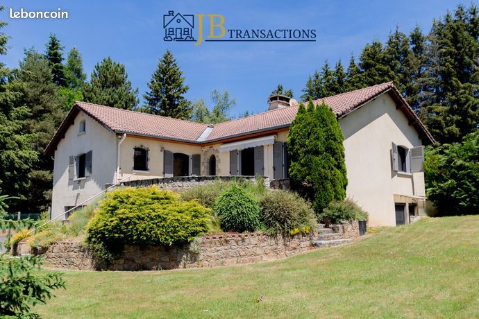 Maison 8 pièces 220 m²