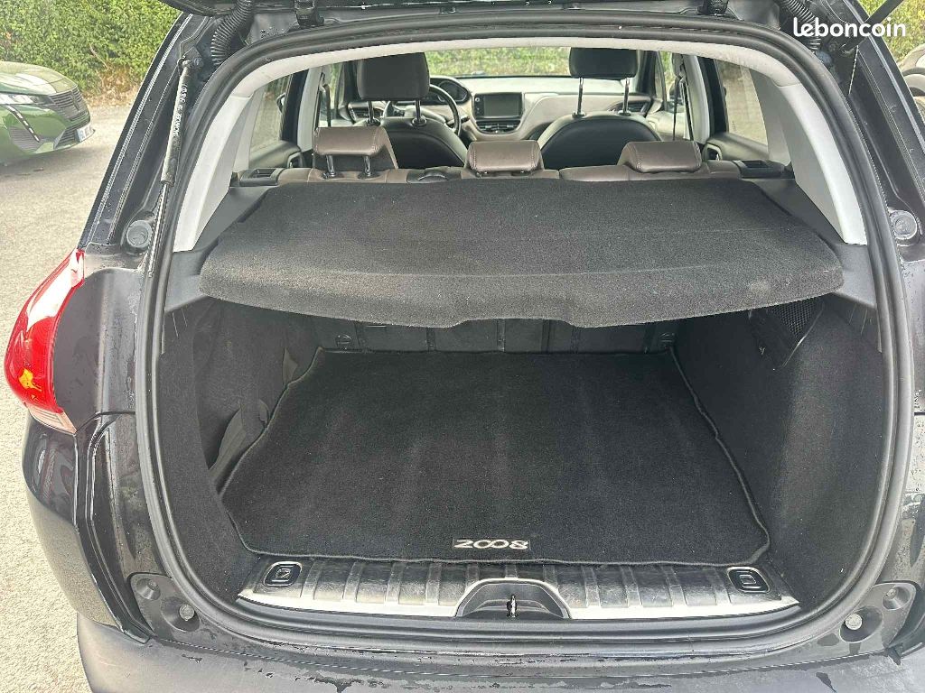 Peugeot 2008 1.6 e-HDi 115ch FAP BVM6 Allure (image 5)