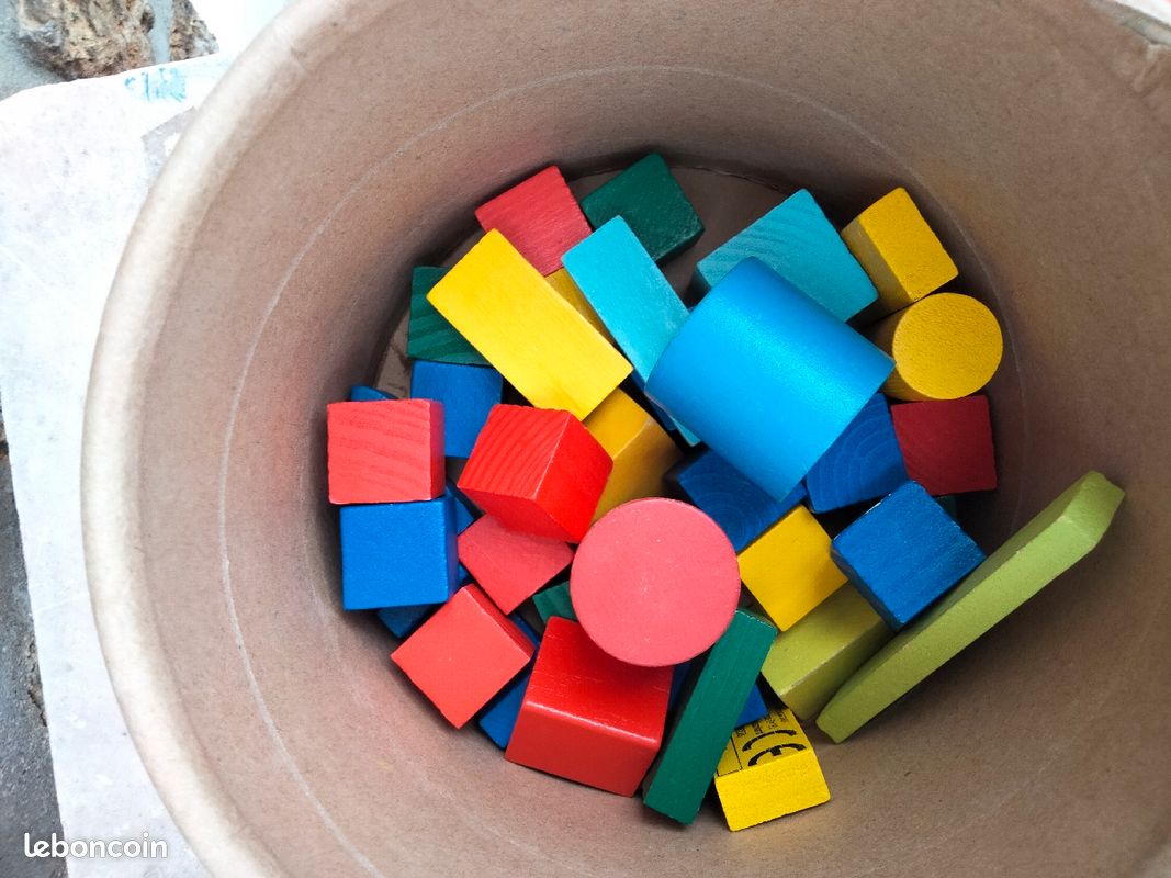 Jouets en bois (image 1)