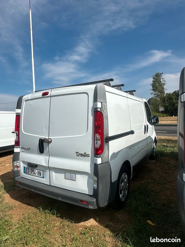 Renault TRAFIC L1H1 2.0 DCI (image 4)