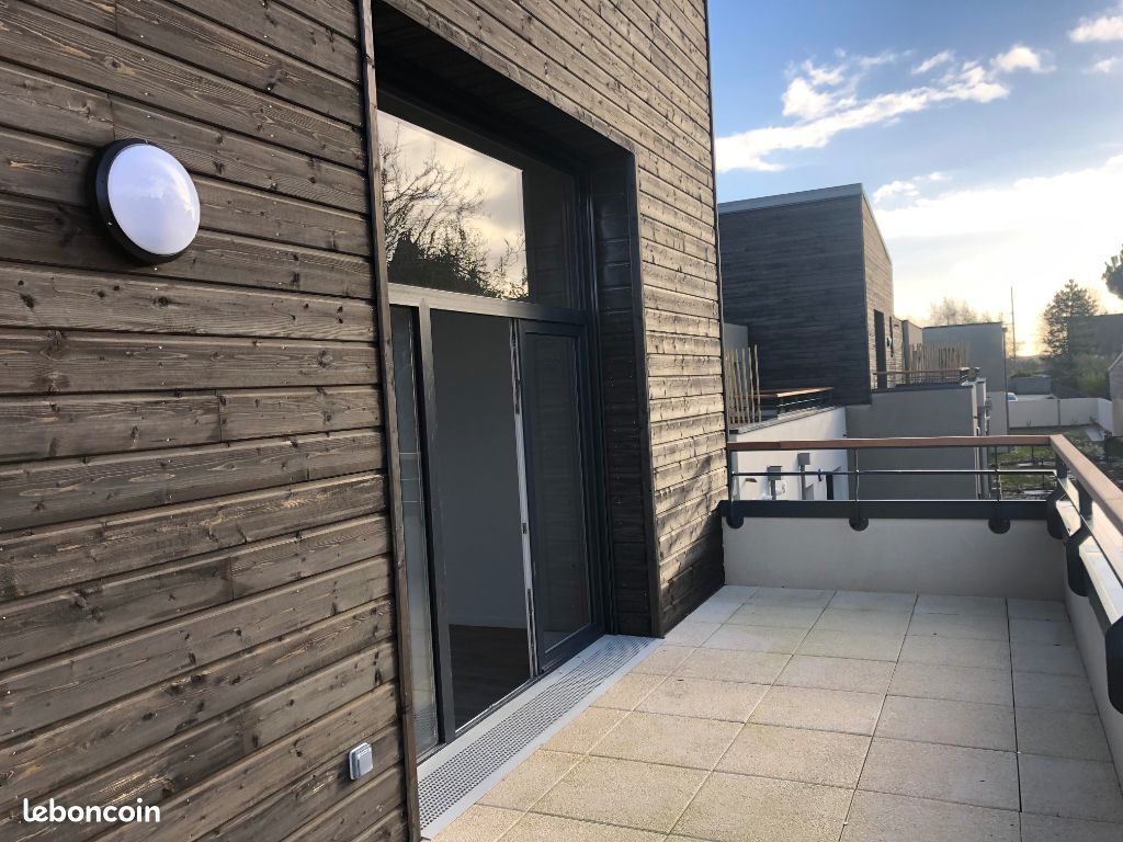 Appartement 3 pièces 84 m² · à Lion-sur-Mer · 84 m² · 915 €/mois