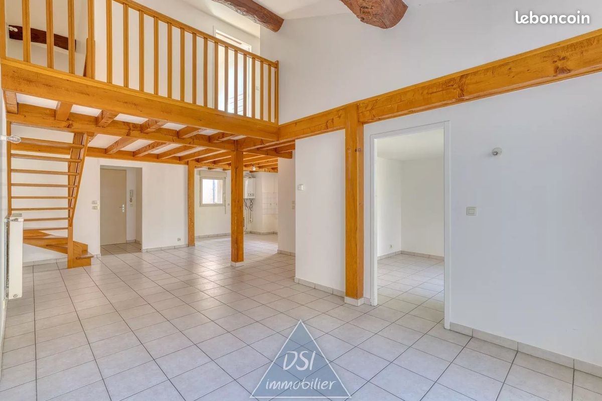 Appartement 5 pièces 102 m² · à Montluel · 102 m² · 245 000 €