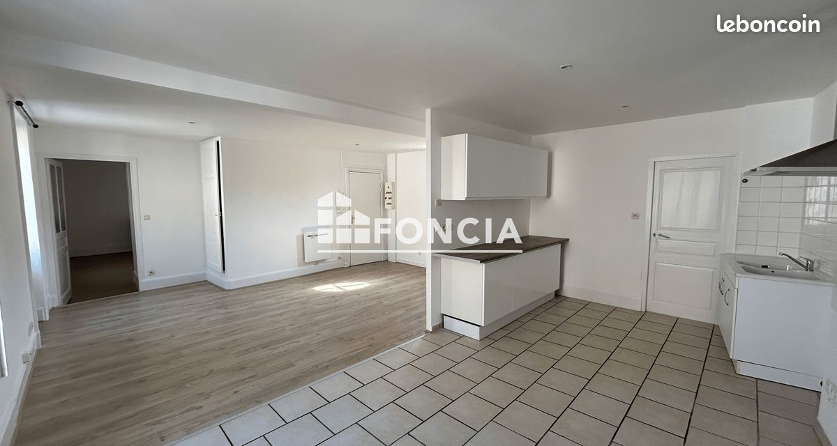 Appartement 2 pièces 70 m² · aux Roches-de-Condrieu · 70 m² · 590 €/mois