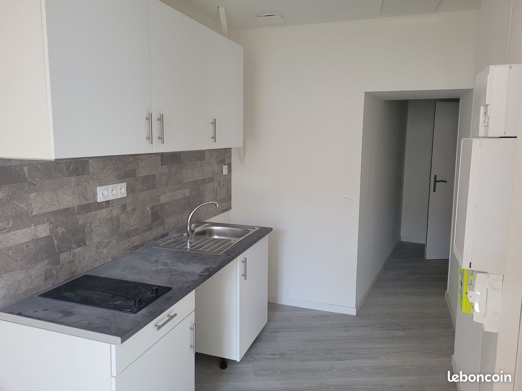Appartement 2 pièces 32 m² · à Caussade · 32 m² · 450 €/mois