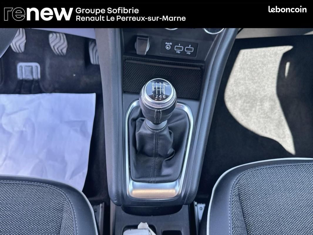 Renault Captur TCe 130 FAP Intens (image 22)