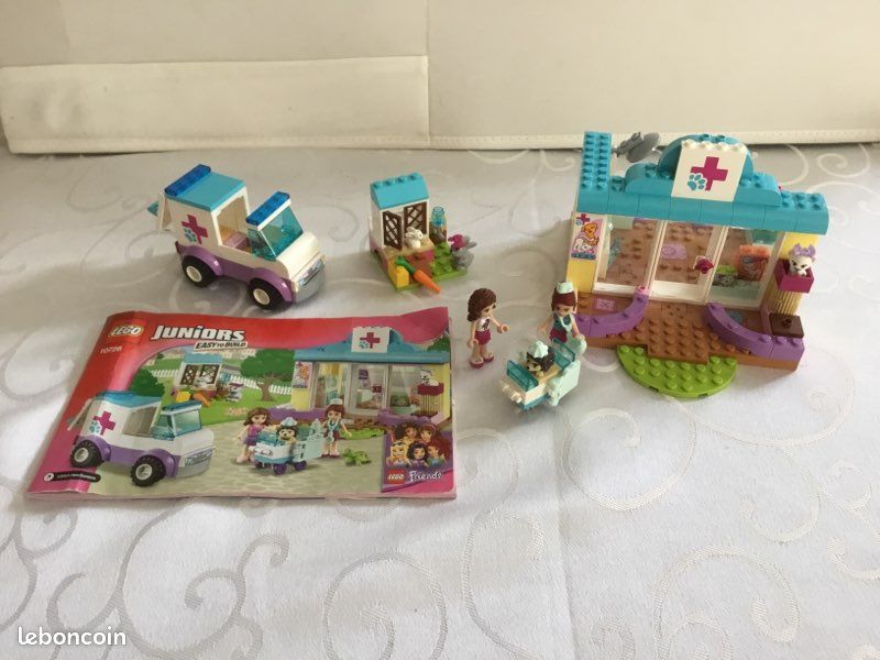 Lego Friends Junior 10728 La clinique vétérinaire de Mia (image 1)