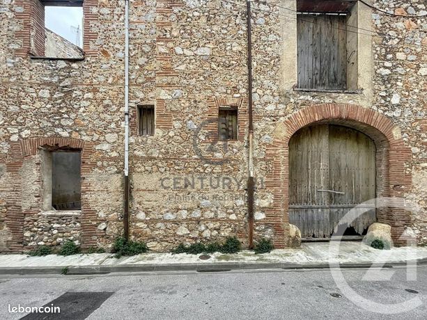 Maison de village 2 pièces 600 m²