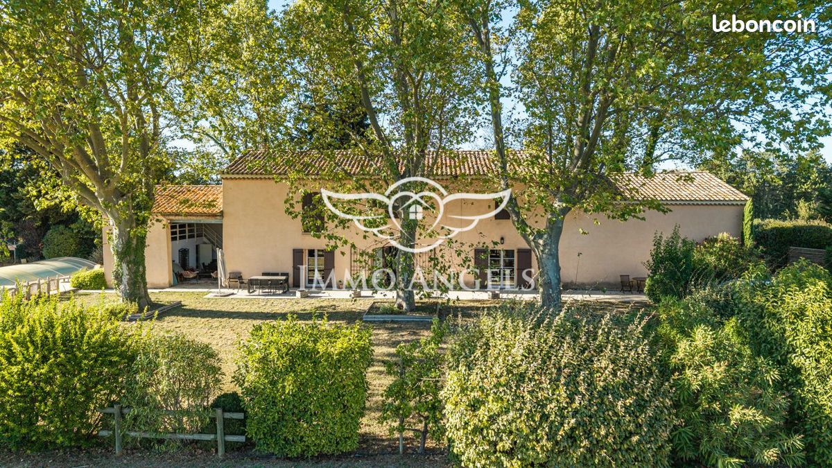 Maison 9 pièces 268 m² · à Le Thor · 268 m² · 720 000 €