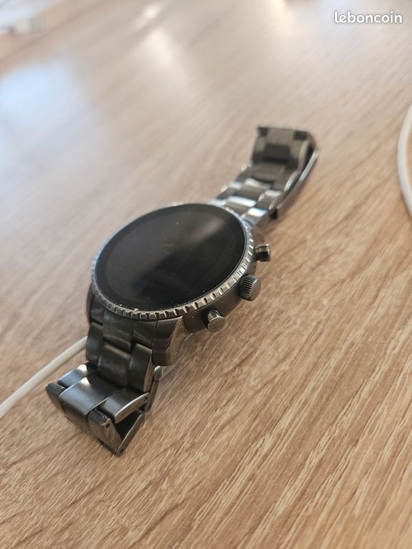 Montre Fossil connecté (image 2)