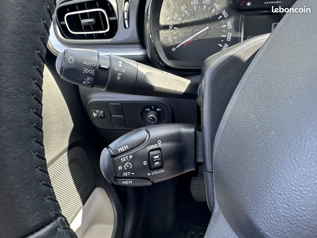 CITROEN C3 PureTech 83 S&S BVM5 Shine (image 16)