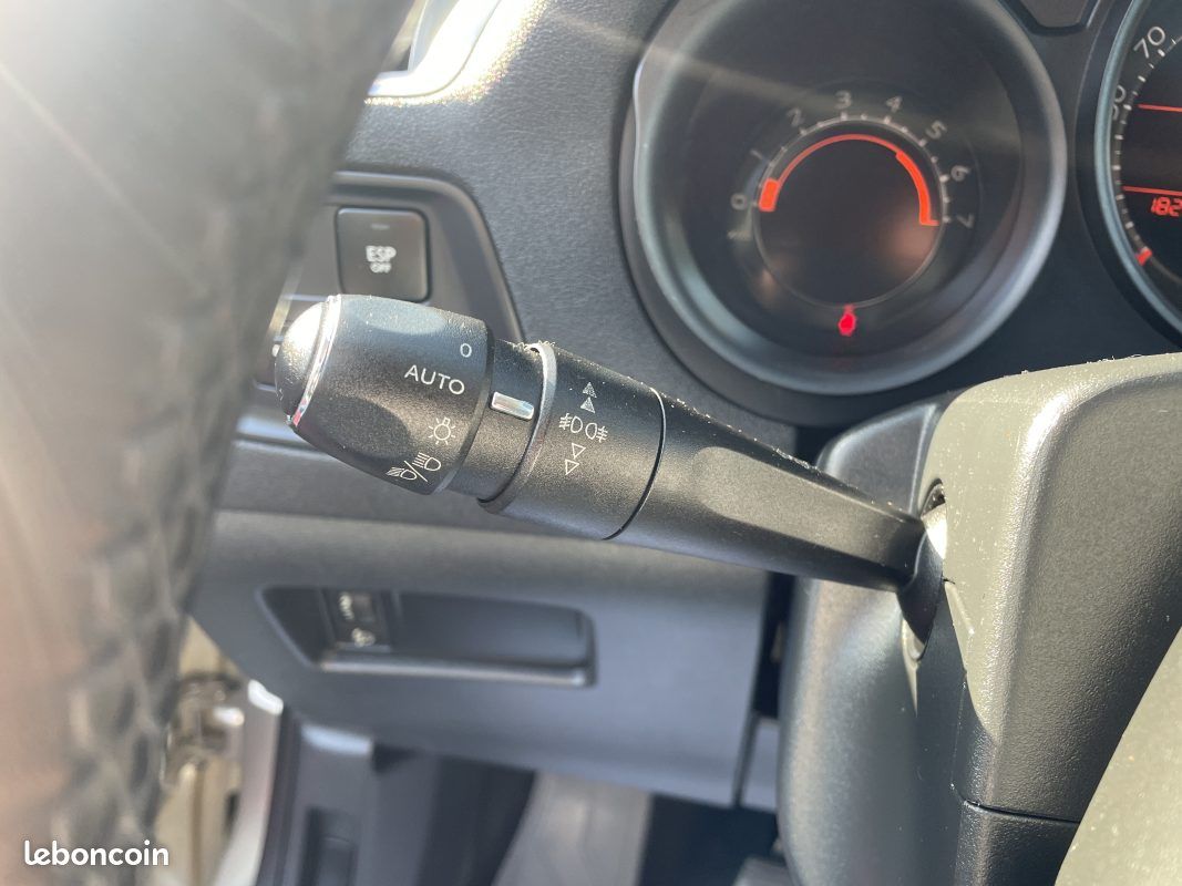 Citroen c4 1.6 hdi 110 cv garantie 3/12 mois 2011 (image 15)