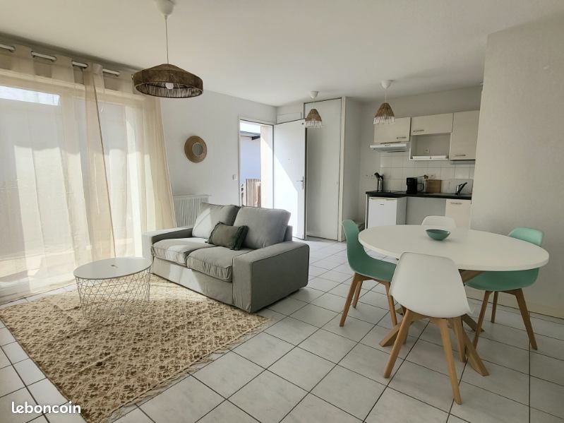 Appartement 2 pièces 41 m² · à Saint-Jean-d'Illac · 41 m² · 758 €